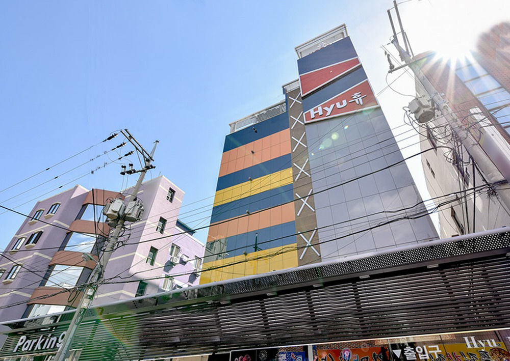 Hyu Hotel Gimhae Экстерьер фото